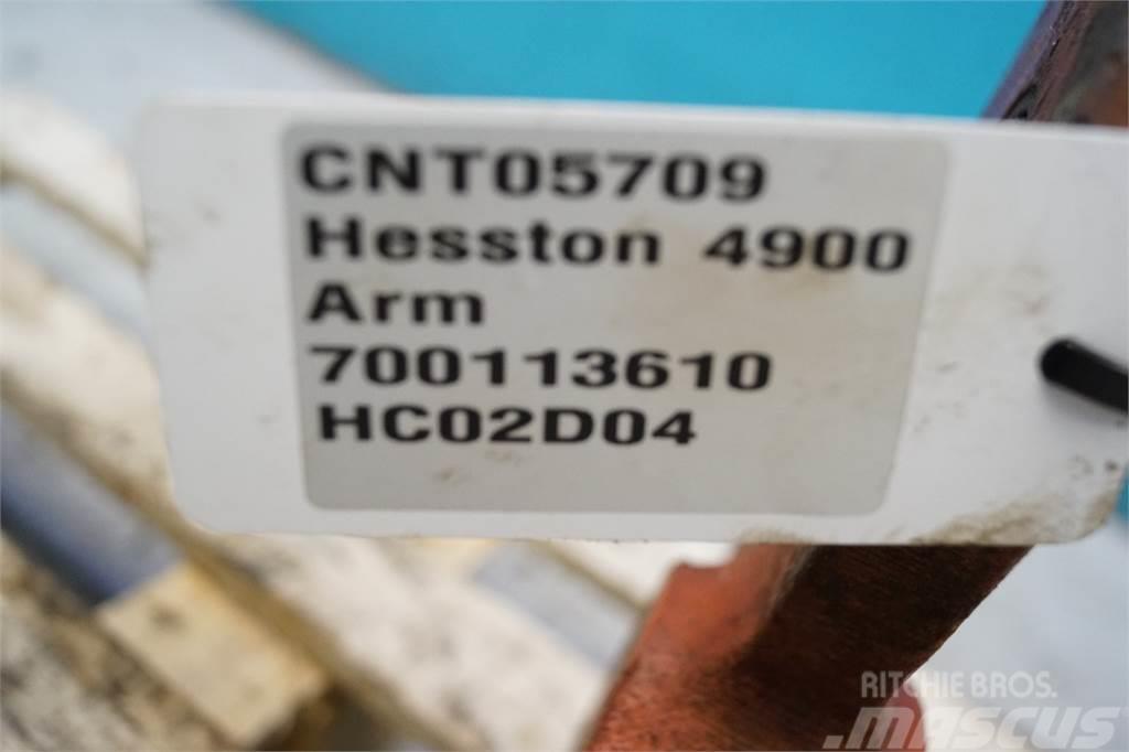 Hesston 4900 Bálafogó