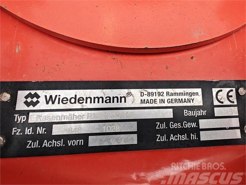 - - -  Wiedemanmann RMR 230 V-F Vontatott pázsitnyírók