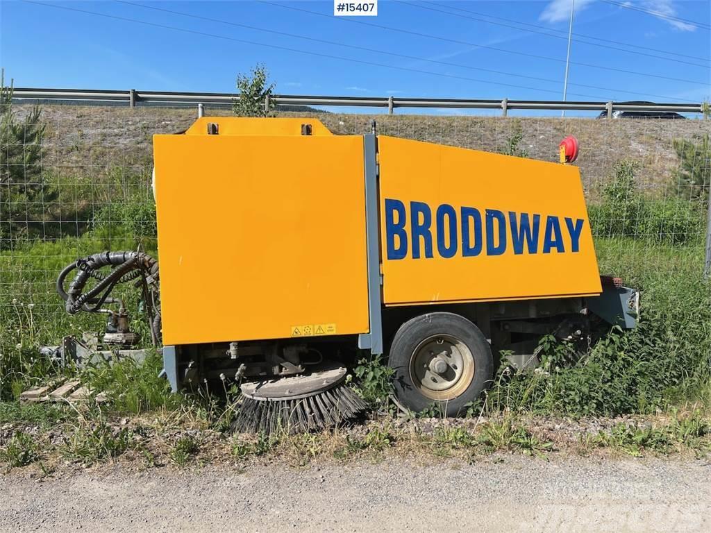 Broddway combi sweep trailer Úttakarító gépek