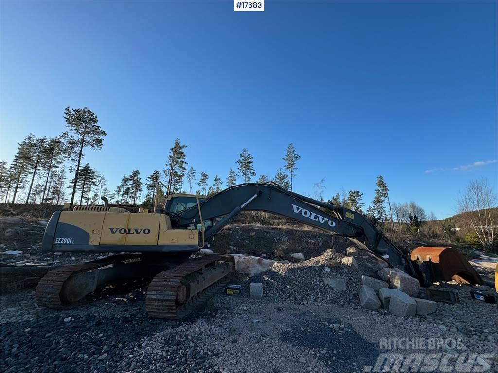 Volvo EC290CL Tracked excavator w/ digging bucket and ch Lánctalpas kotrók