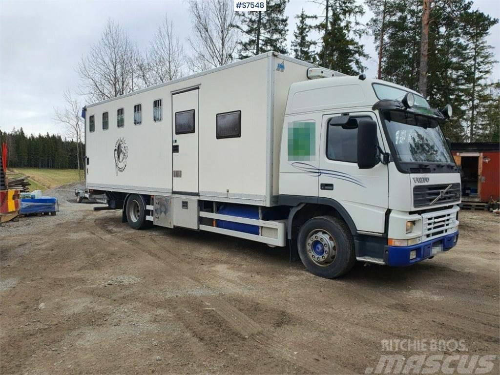 Volvo FM7 Állatszállító teherautók