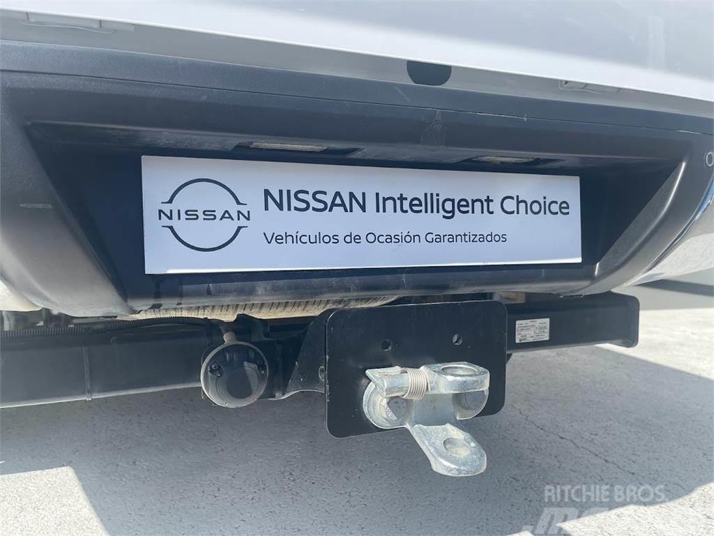 Nissan Navara 2.3dCi Doble Cabina Acenta Transporterek