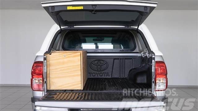 Toyota Hilux Cabina Doble VXL Aut. Transporterek