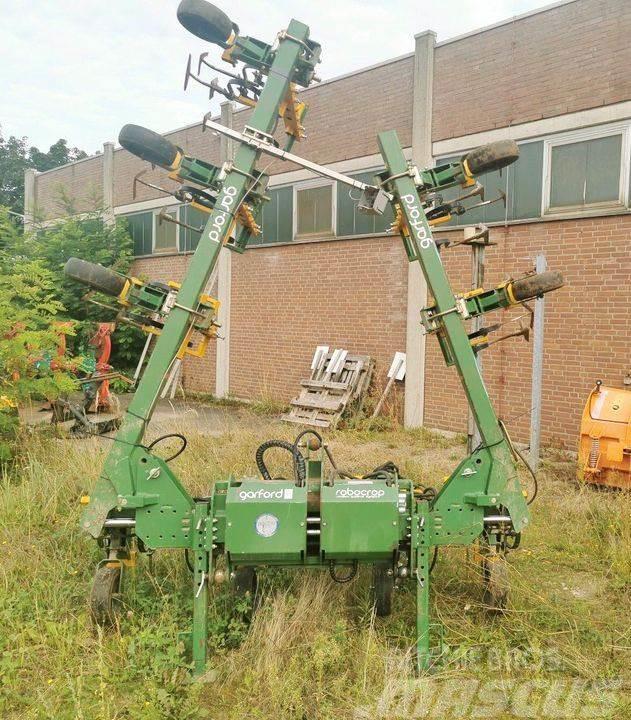  SONSTIGE Robocrop Maishacke 8 Reihen - mit Kamera Egyéb mezőgazdasági gépek