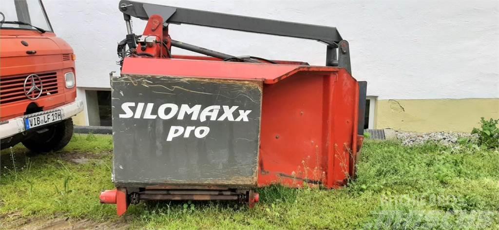  Silomaxx Egyéb állattenyésztés gépei és tartozékok