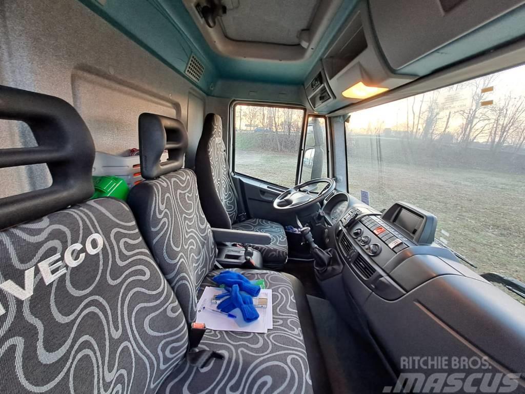 Iveco Eurocargo 180 E30 Járműszállítók