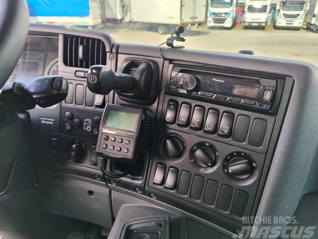 Scania P 360 Hűtős