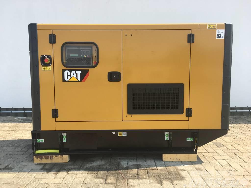CAT DE88E0 - 88 kVA Generator - DPX-18012 Dízel áramfejlesztők