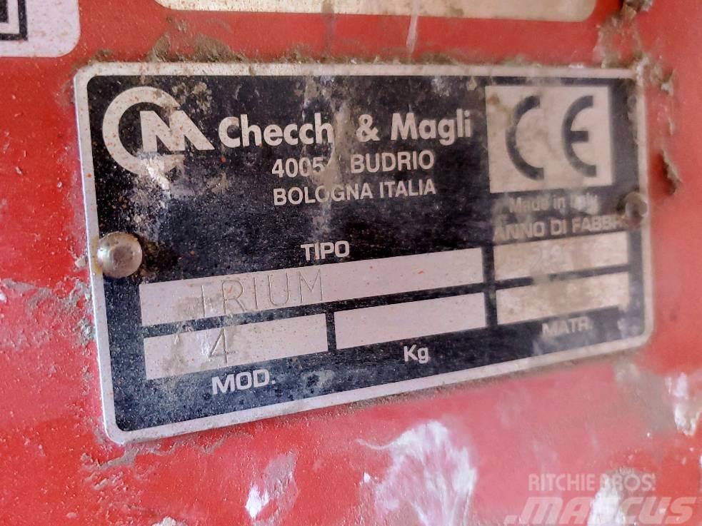  Checchi and Magli Trium 45 Egyéb vetőgépek és tartozékok