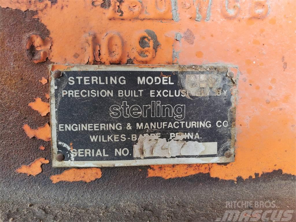 Sterling  Egyebek
