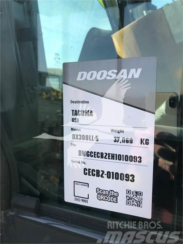 Doosan DX300LL-5 Vezetőfülke és belső tartozékok