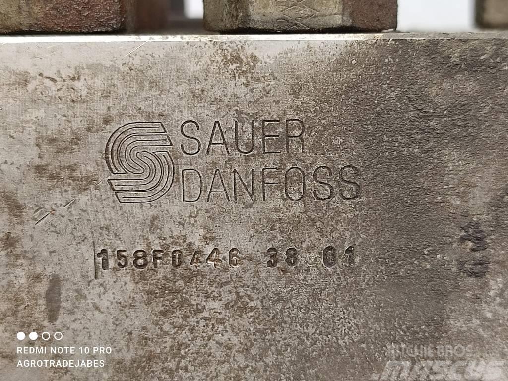 Sauer Danfoss Hydraulic block 158F0446 38 01 Hidraulika