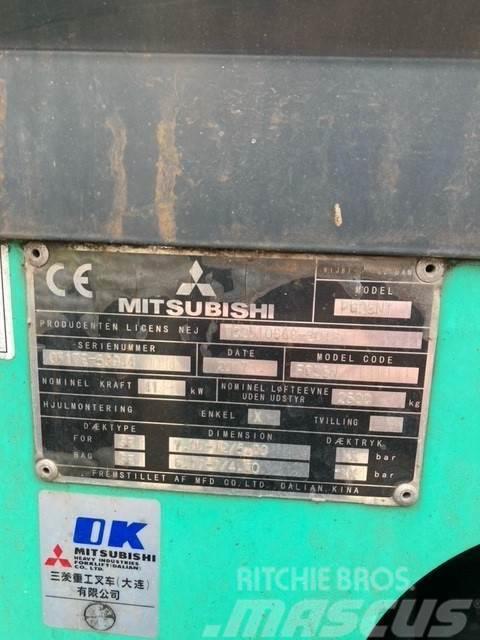 Mitsubishi FG25N Gázüzemű targoncák