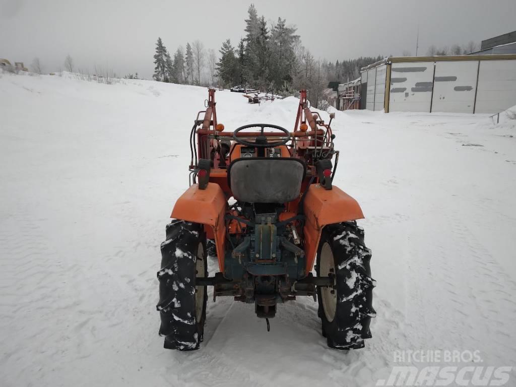 Kubota B 1400 Traktorok