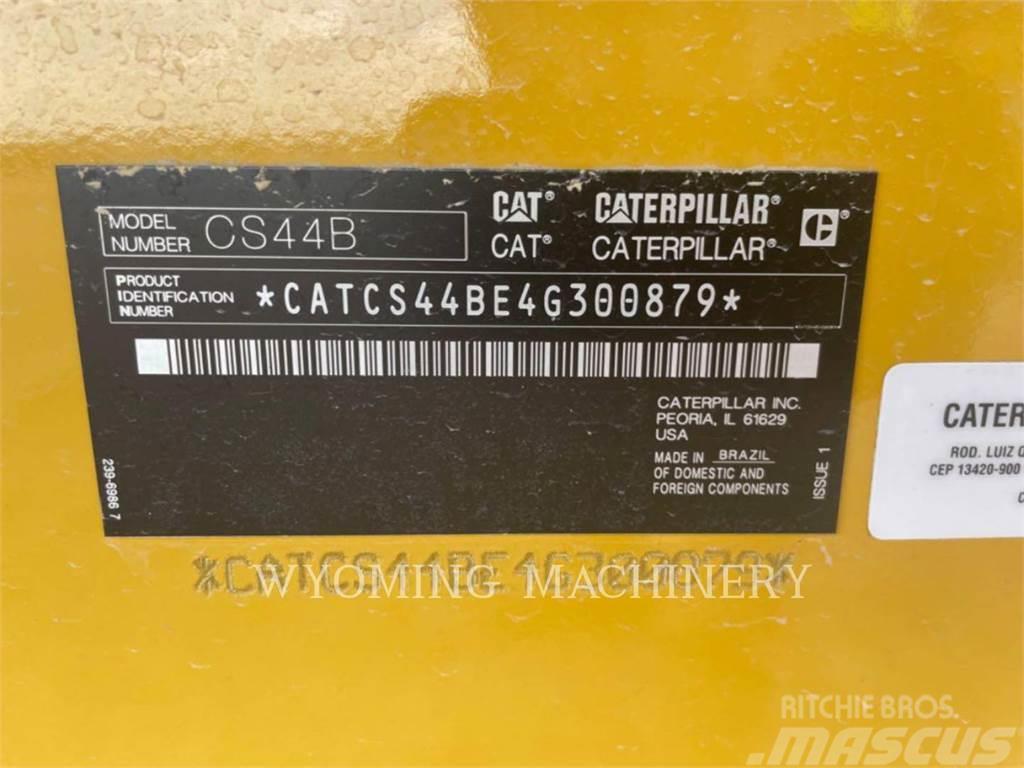 CAT CS44B Bitumenszórók