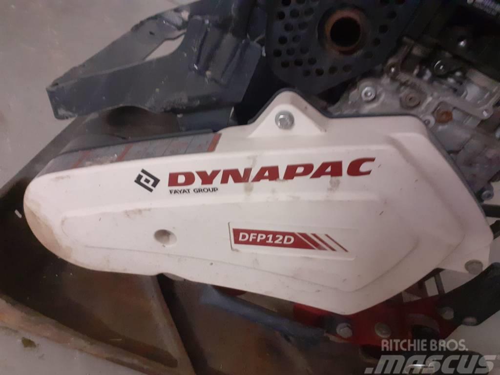 Dynapac Rüttelplatte DFP12D (122kg / 500mm / 25kN) Vibrátorok