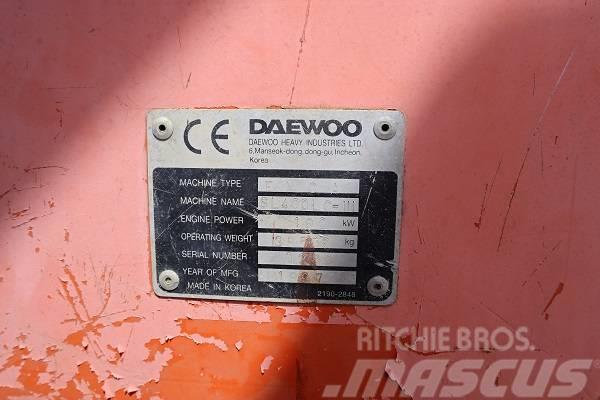Daewoo SL400 Lánctalpas kotrók