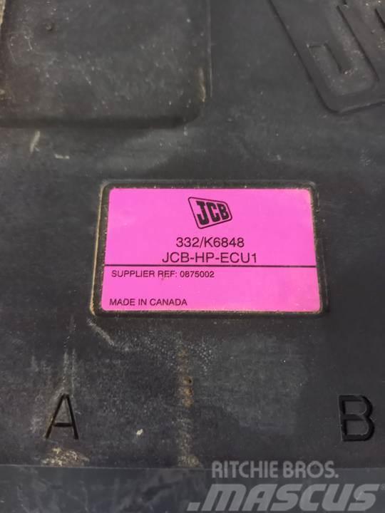 JCB JS190 Vezetőfülke és belső tartozékok