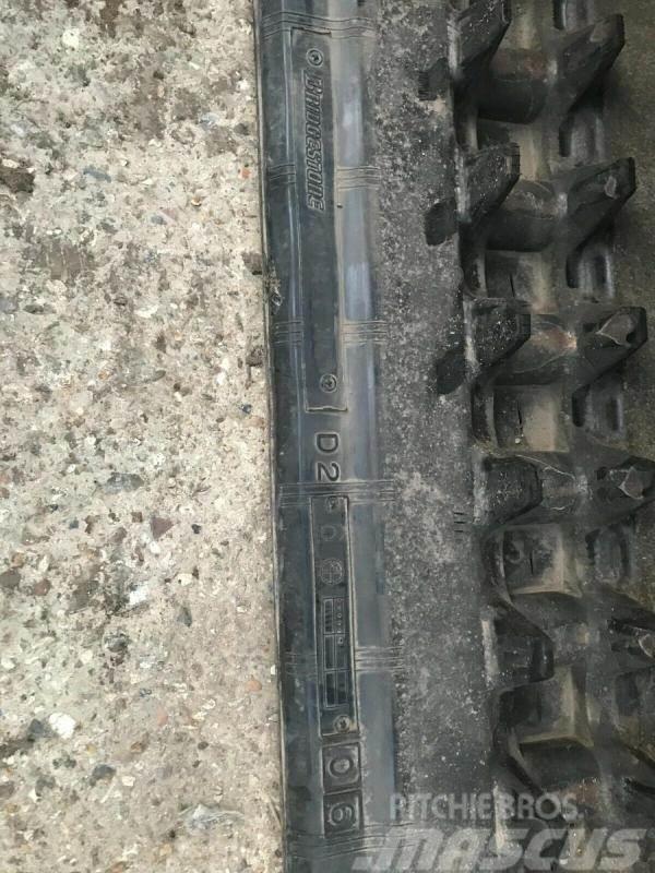 Bridgestone Excavator Rubber Track 320 x 56 x 86 Egyéb mezőgazdasági gépek