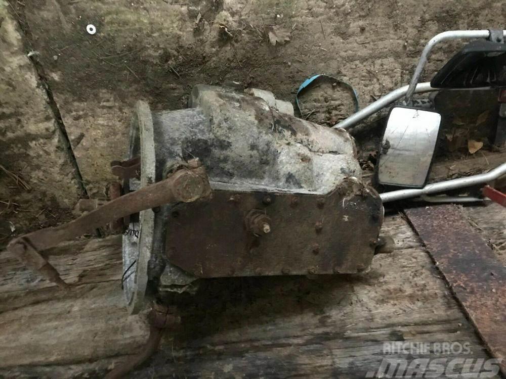 Foden Gearbox with pump vintage £500 plus vat £600 Egyéb alkatrészek
