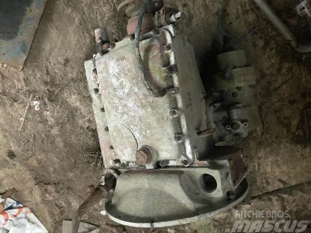 Foden Gearbox with pump vintage £500 plus vat £600 Egyéb alkatrészek