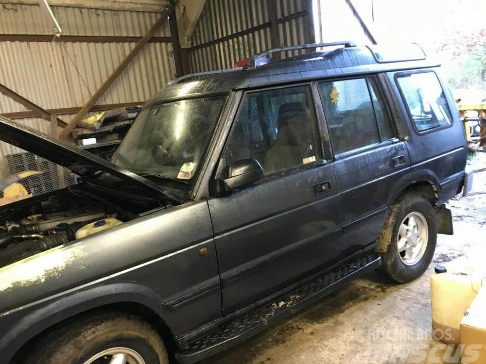 Land Rover Discovery 300 TDi n s front wing £50 Egyebek