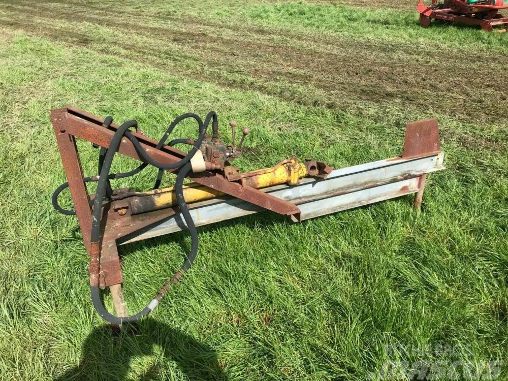 Log Splitter - Heavy Duty - tractor operated £380 Egyéb alkatrészek
