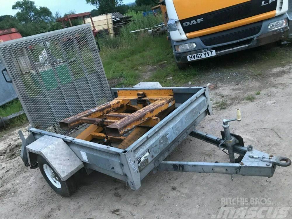  Plant trailer 5 ft x 4 ft £450 plus vat £540 Egyéb pótkocsik
