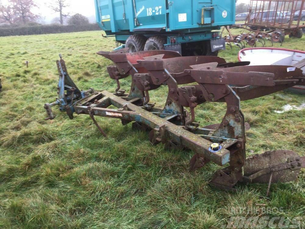 Ransomes 3 Furrow reversible plough £450 plus vat £540 Hagyományos ekék