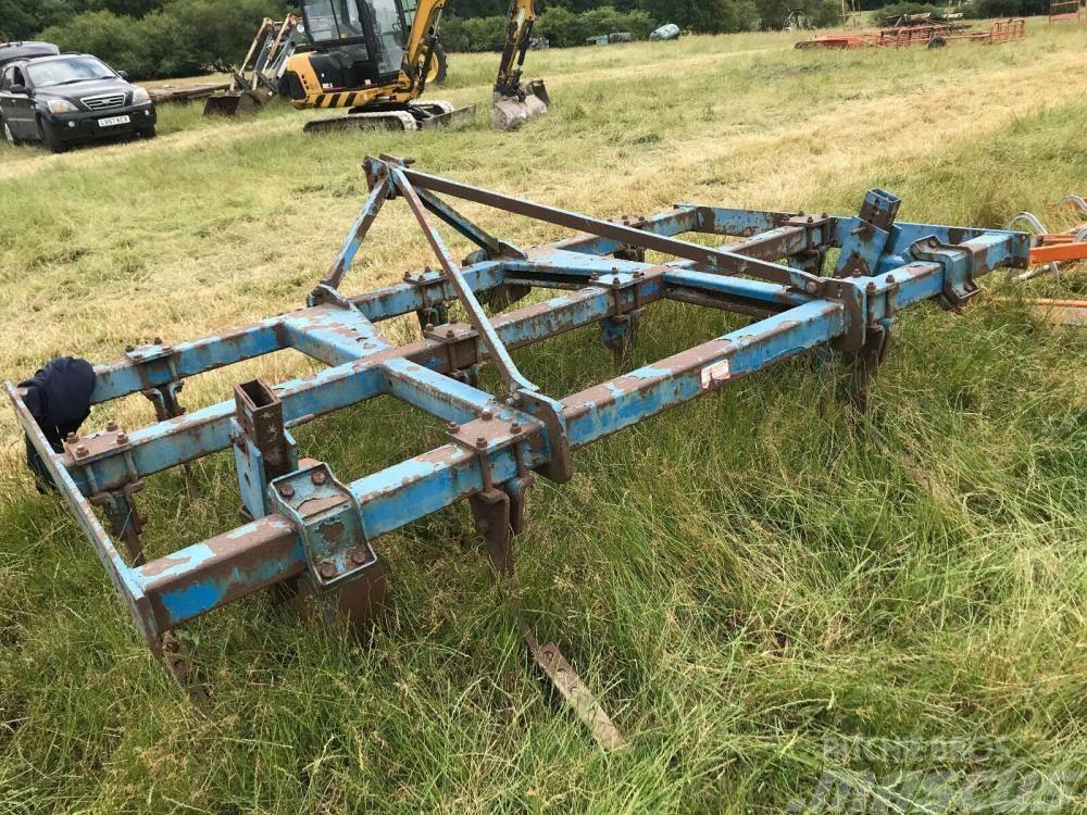 Ransomes 3 metre front mounted tractor cultivator Kultivátorok