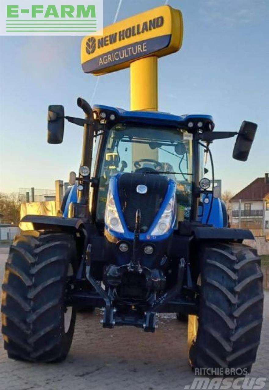New Holland t7.225ac Traktorok