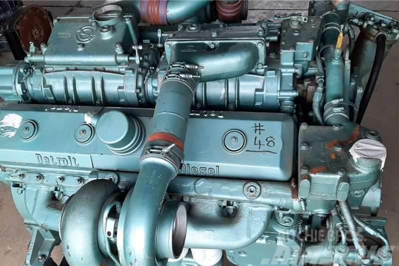 GM Detroit Diesel 12V71 Twin Turbo Engine Egyéb