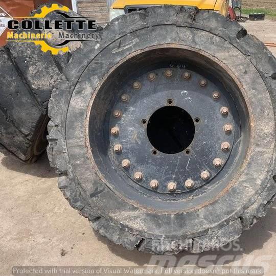 Brawler Solid Pneumatic Tires Gumikerekes kotrók