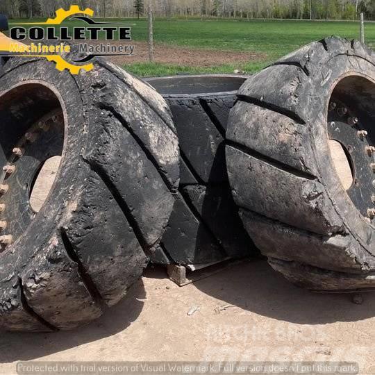 Brawler Solid Pneumatic Tires Gumikerekes kotrók