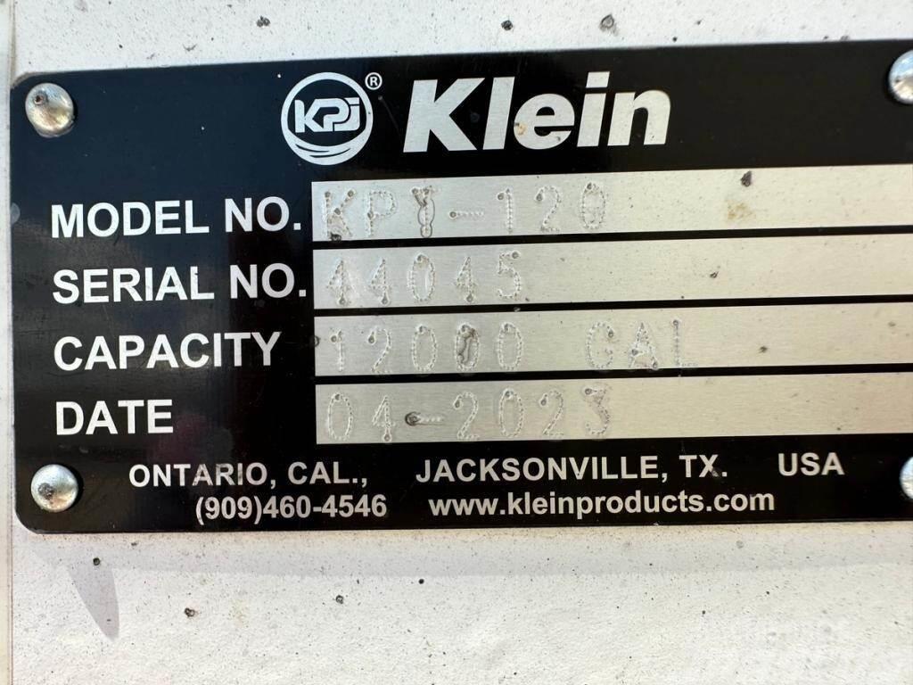Klein KPT120 Vízszállító teherautók