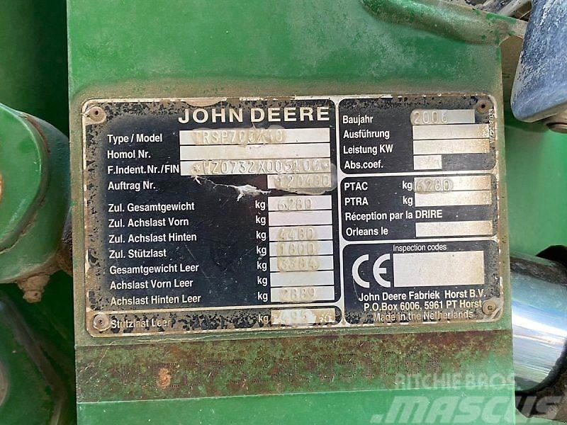 John Deere 732 Vontatott trágyaszórók