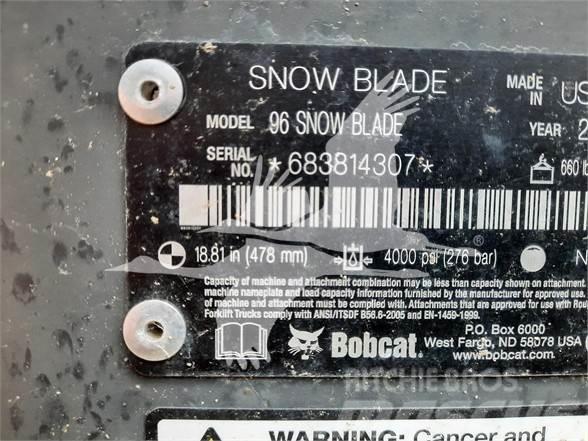 Bobcat 96 SNOW BLADE Ekék