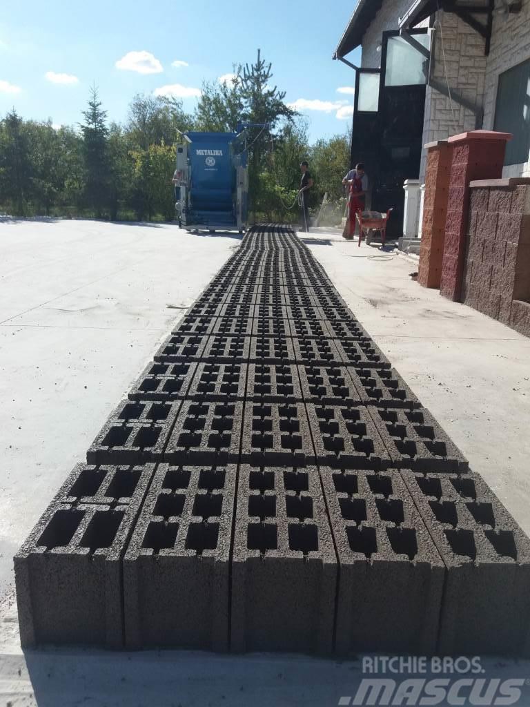 Metalika SVP-533 DB Concrete block making machine Betontörő gépek