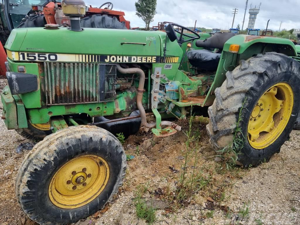 John Deere 1550 Traktorok