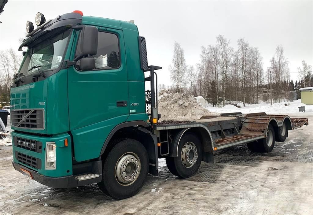 Volvo FH12-460 8x4 erdészeti gépszállító teherautók