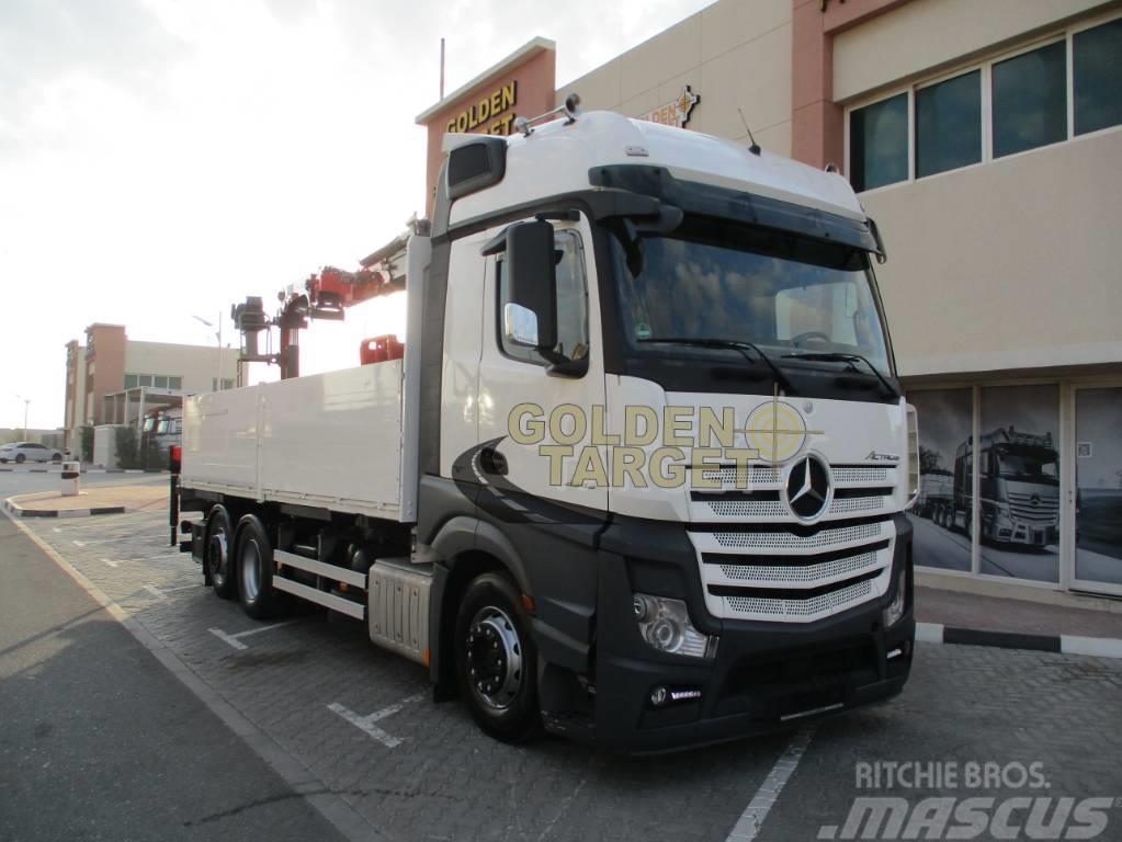 Mercedes-Benz Actros 2545 6x2 Truck w/ HMF2120K3 Block Crane Darus teherautók