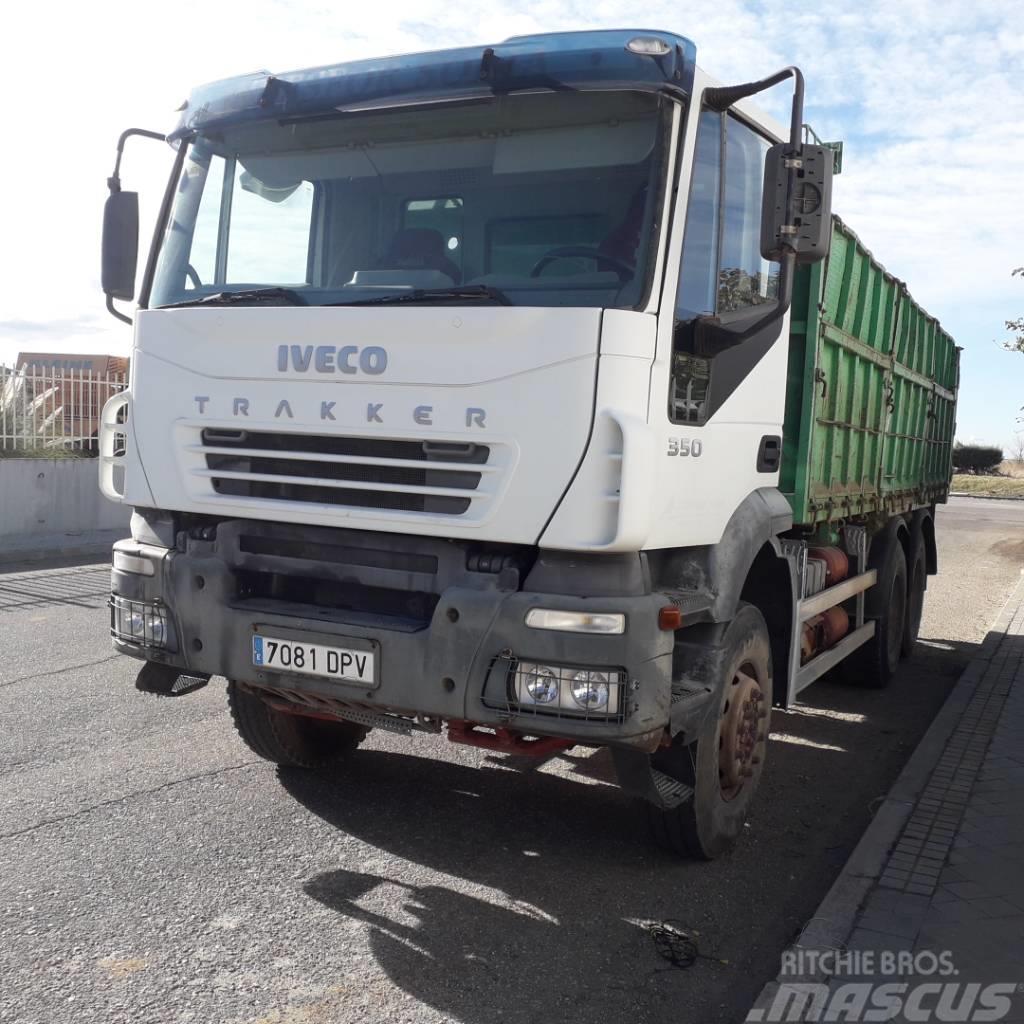 Iveco Trakker 350 Billenő teherautók