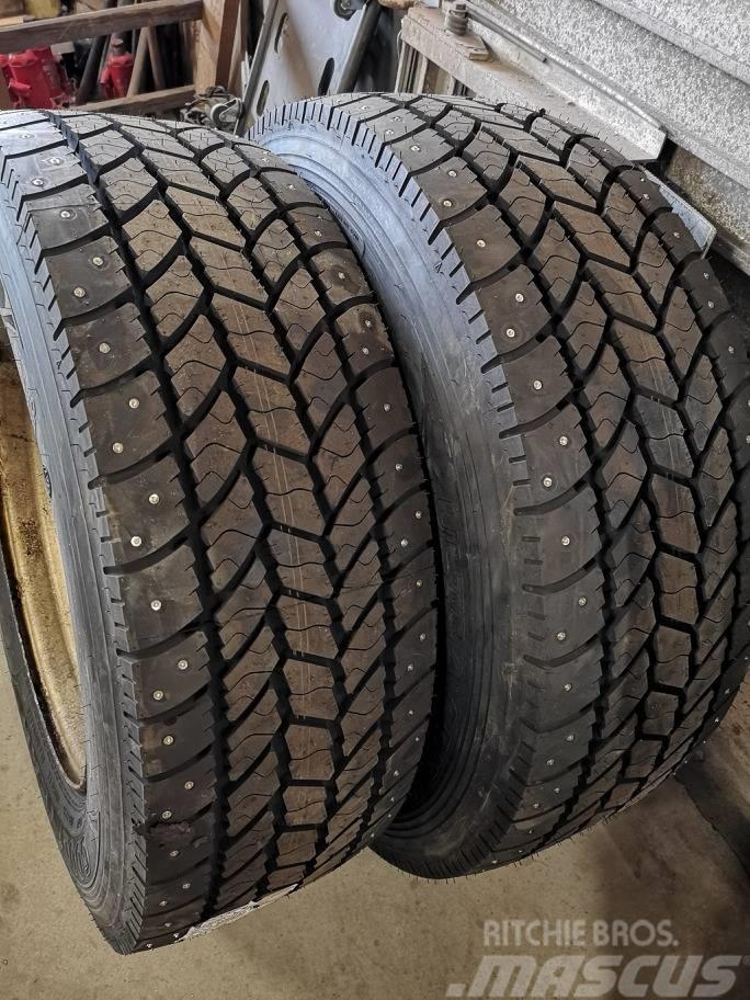  Tyres Different Gumiabroncsok, kerekek és felnik