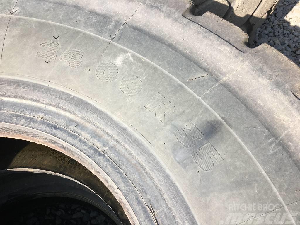 Goodyear 24.00R35 tyres Gumiabroncsok, kerekek és felnik