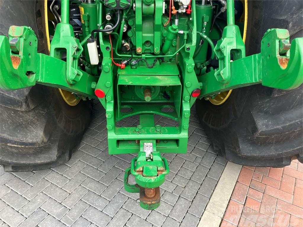 John Deere 8370R Traktorok
