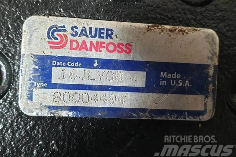 Sauer Danfoss 80004494 Hydraulic Gear Pump Egyéb