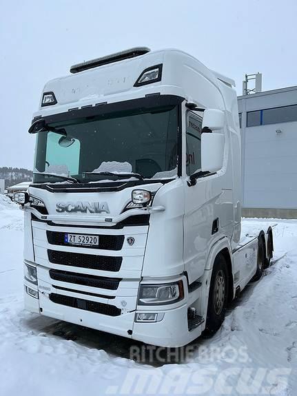 Scania R580 6X4 Hydraulikk, brøytefeste/uttak for spreder Nyergesvontatók