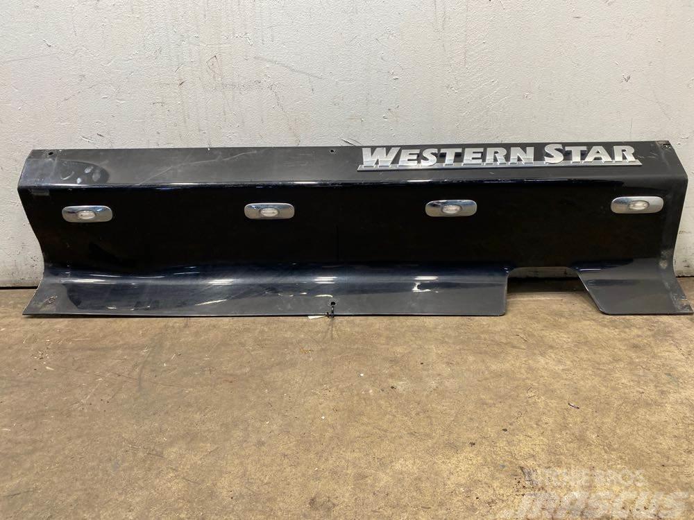 Western Star 5700 Vezetőfülke és belső tartozékok