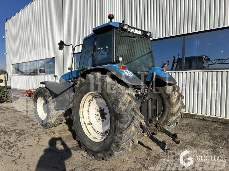 New Holland FORD 8560 Traktorok