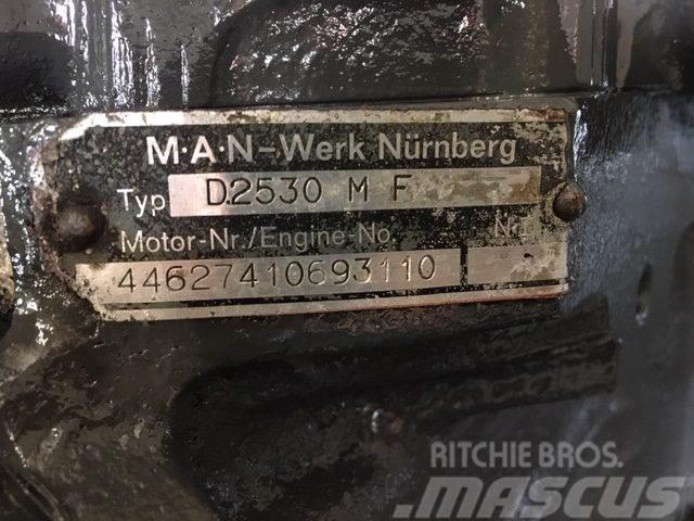 MAN D2530 MF motor Motorok